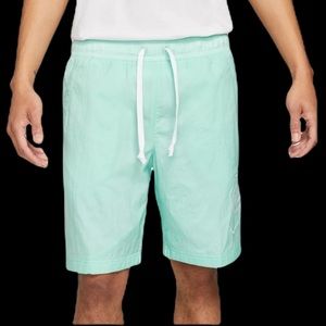 Nike Men's Sportswear Alumni Woven Shorts